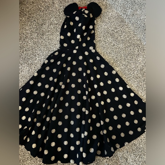 Disney Parks Minnie Mouse Poncho Size M/L EUC - Picture 4 of 8